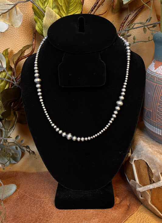 18 IN Dakota Round Navajo Pearl Necklace