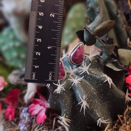 Spiny Oyster Earrings