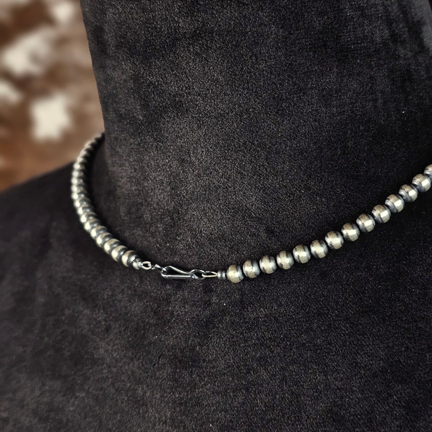 16in. Navajo Pearl Necklace w/ Saucer Bead, Kingman Turquoise, and Spiny Oyster