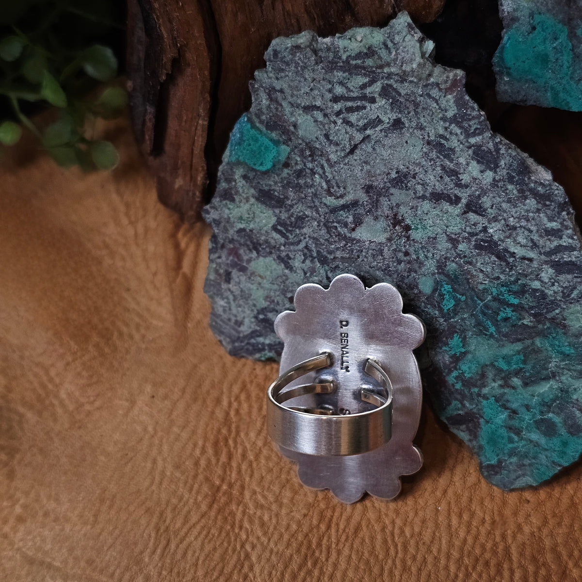 Number 8 Turquoise Ring - Size 6.5
