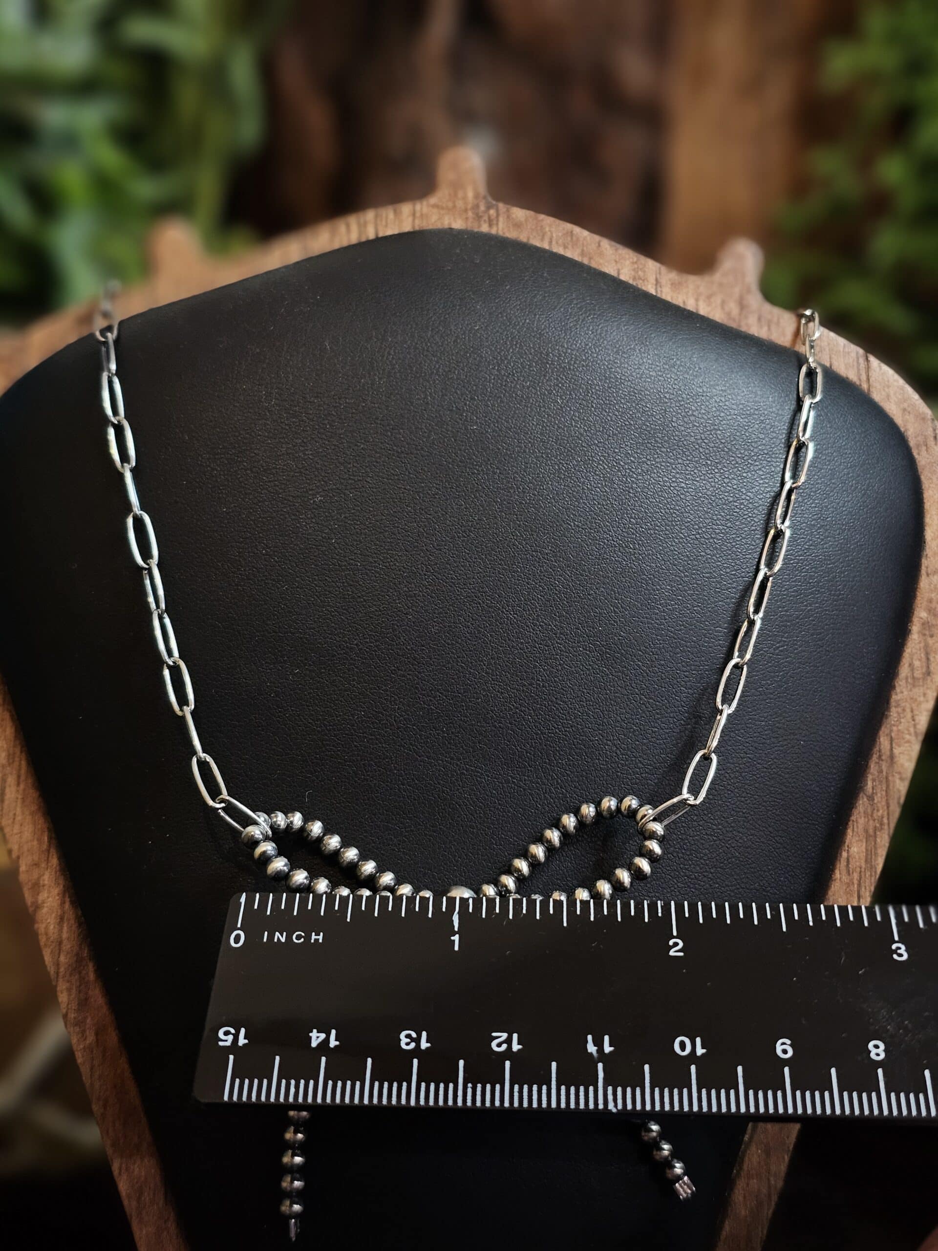 16in. Navajo Pearl Bow Necklace