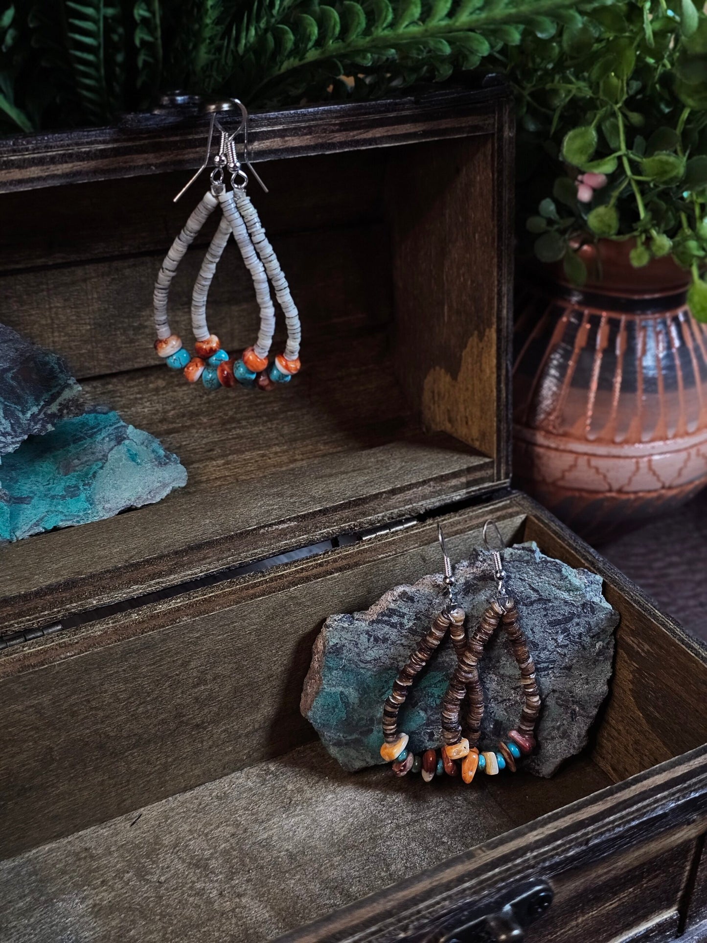 Spiny Oyster Heishi Earrings w/ Royston Turquoise