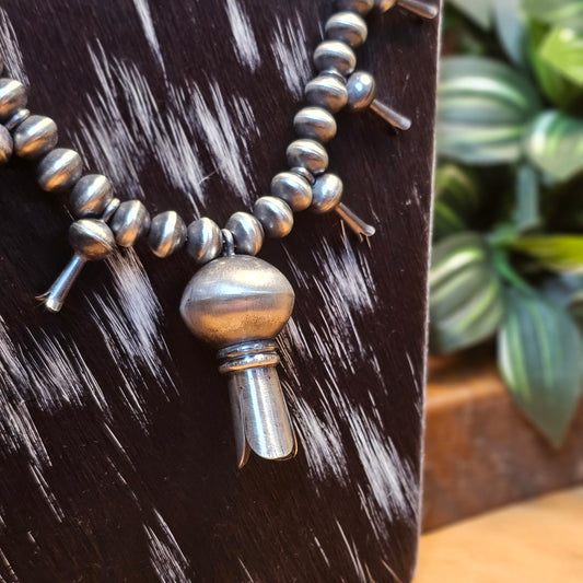 Handmade Navajo Pearl Necklace - Preston Haley