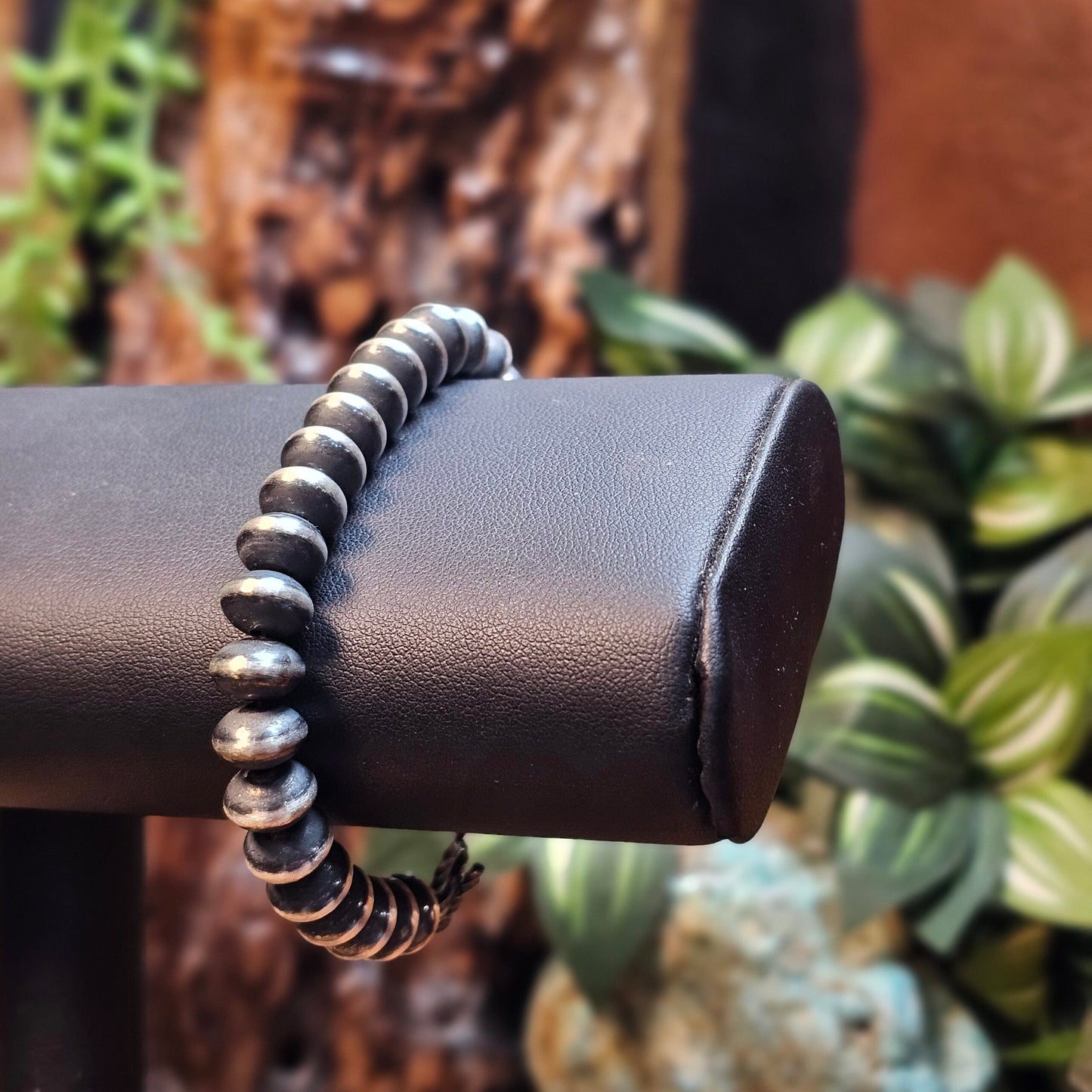 Navajo Pearl Bracelet w/ Saucer Beads
