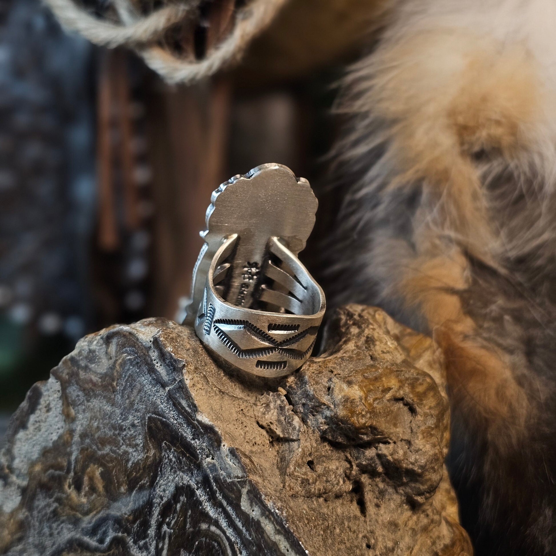 White Buffalo Ring - Size 7.5