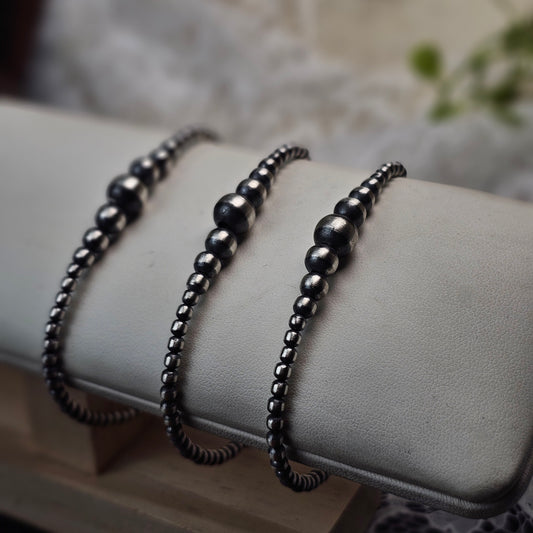 Graduated Navajo Pearl Bracelet