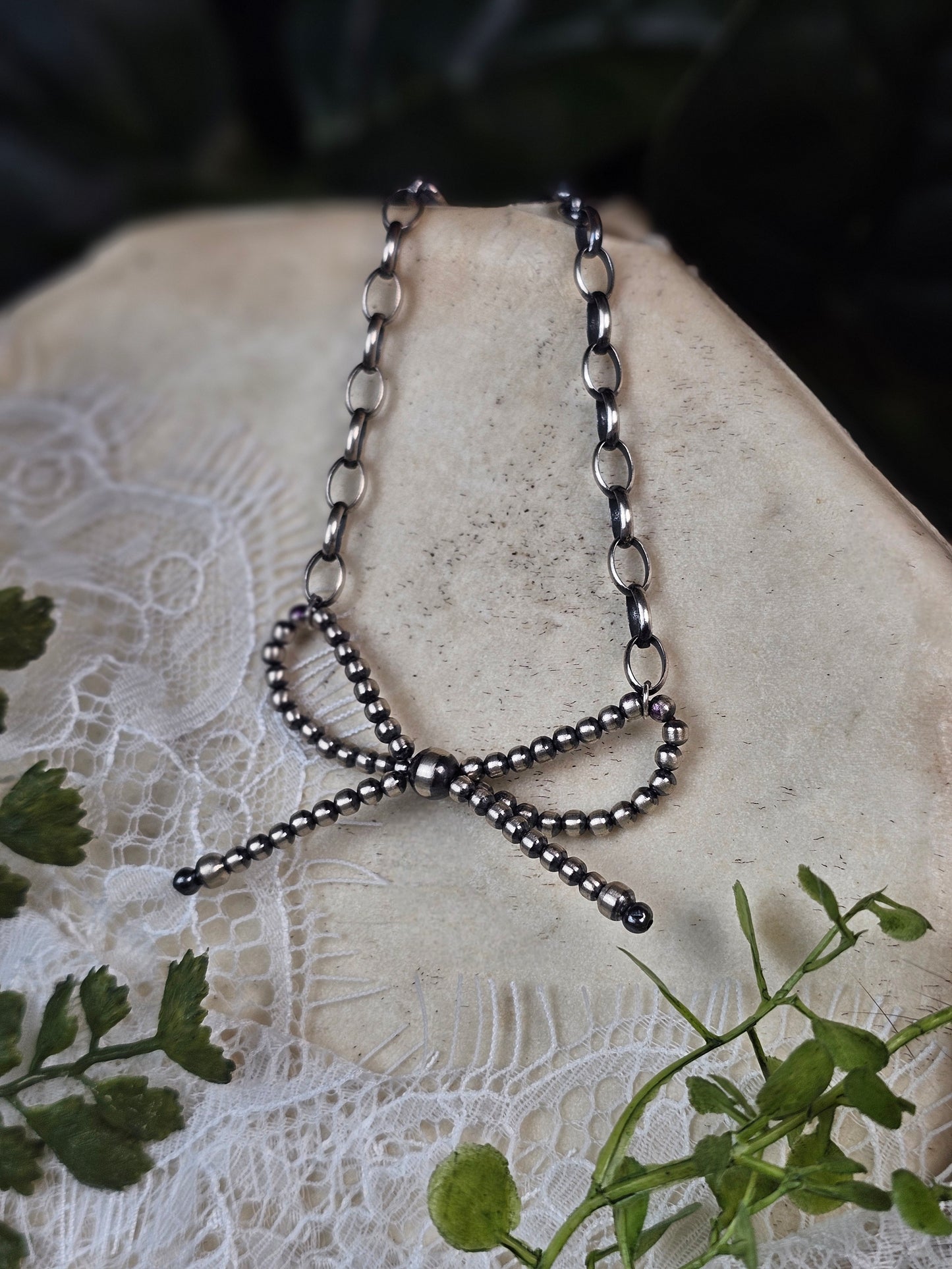 18" Navajo Pearl Bow Necklace