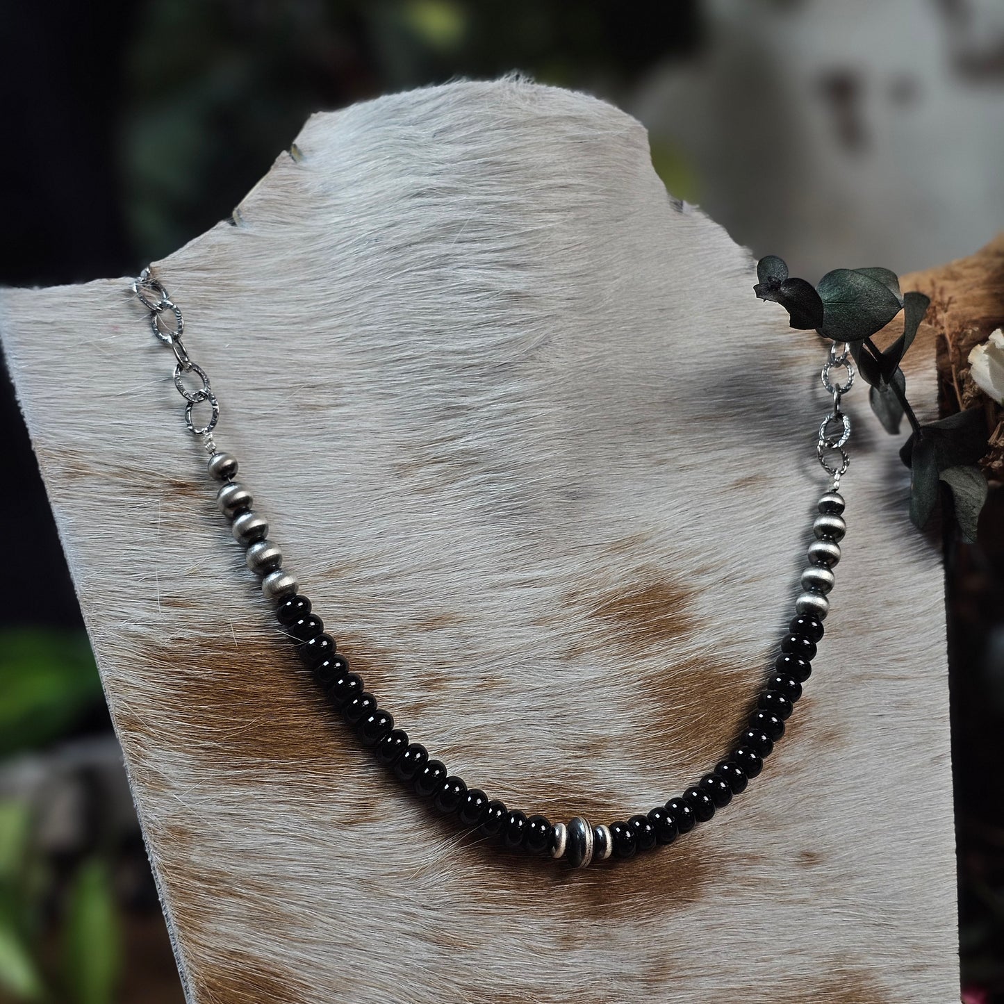16in. Navajo Pearl Necklace w/ Black Onyx Heishi Beads