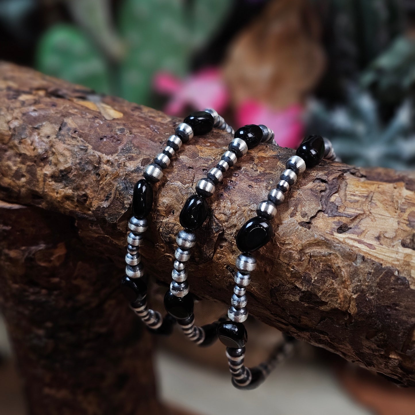 Navajo Pearl Bracelet w/ Black Onyx