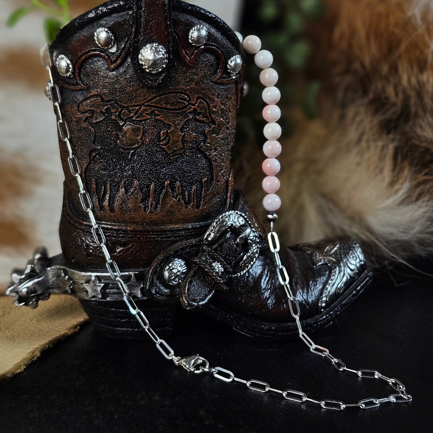 18in. Pink Conch Necklace