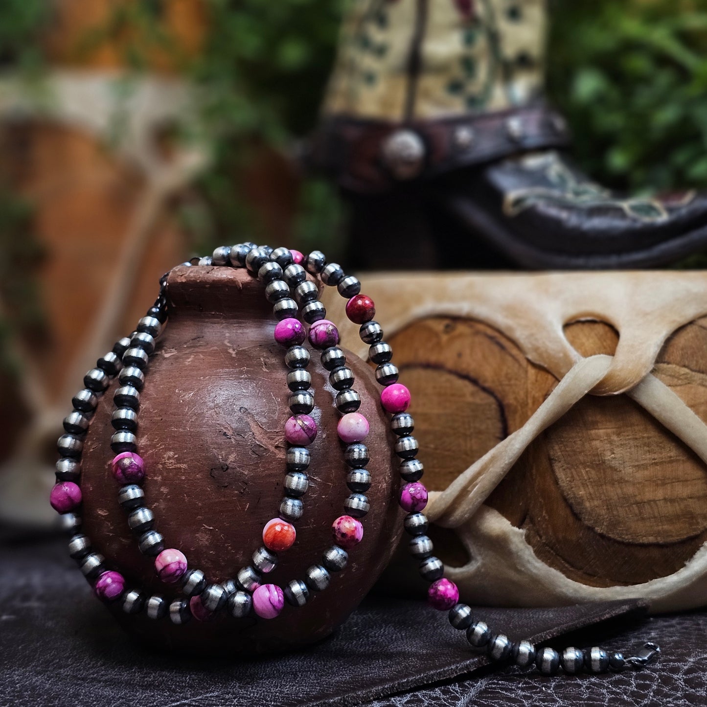 Navajo Pearl Bracelet w/ Dahlia