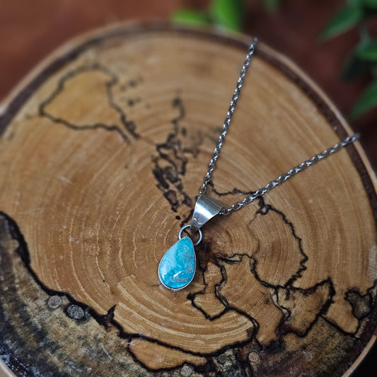 White Water Turquoise Necklace