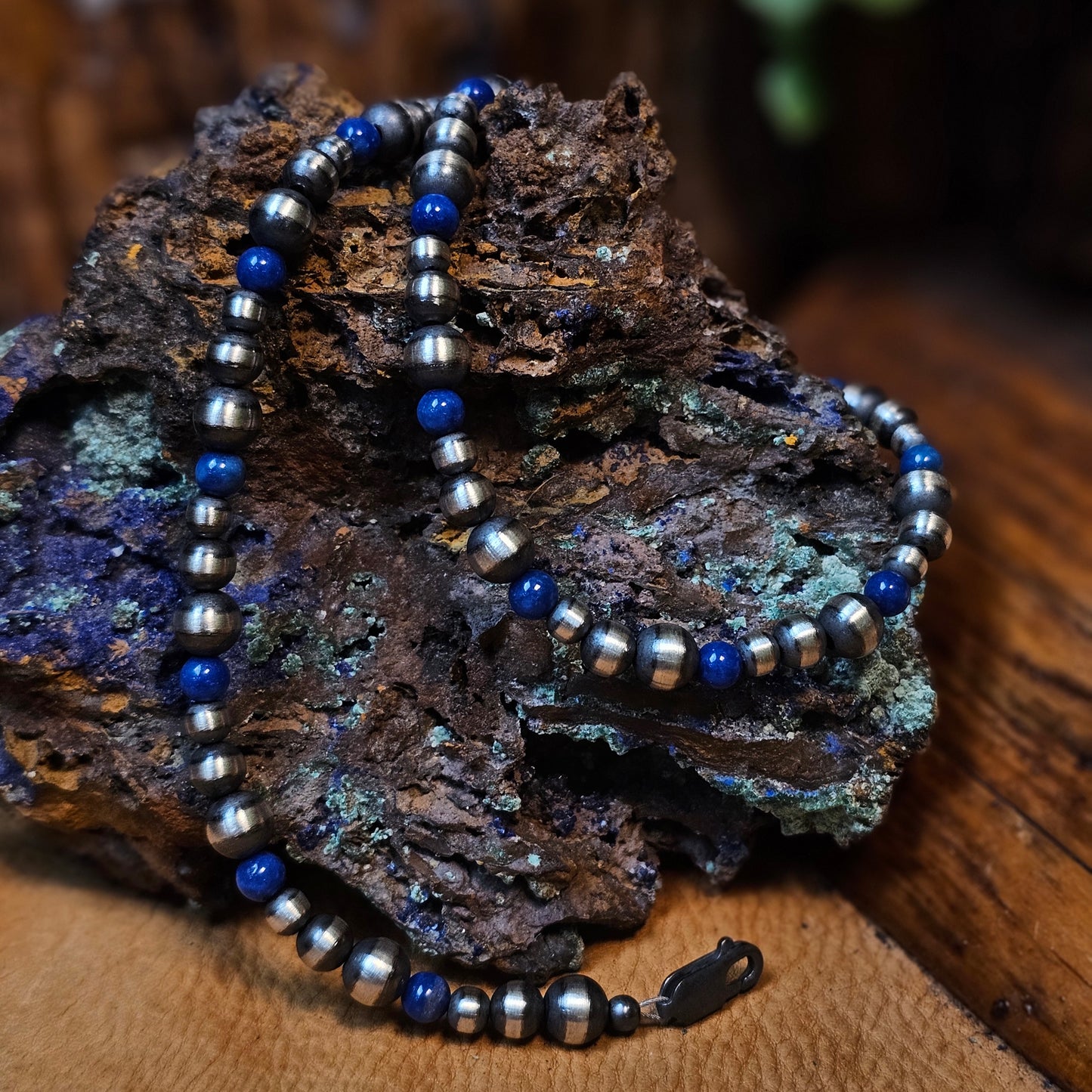 Navajo Pearl Bracelet w/ Blue Lapis