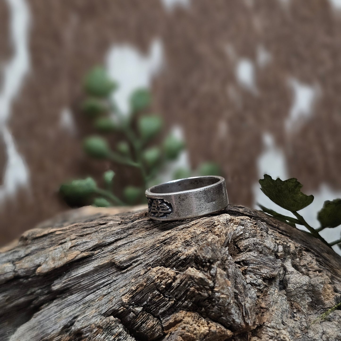 Sterling Silver Ring - Size 5.5