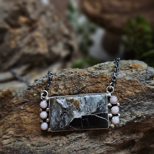 White Buffalo Necklace w/ Pink Conch