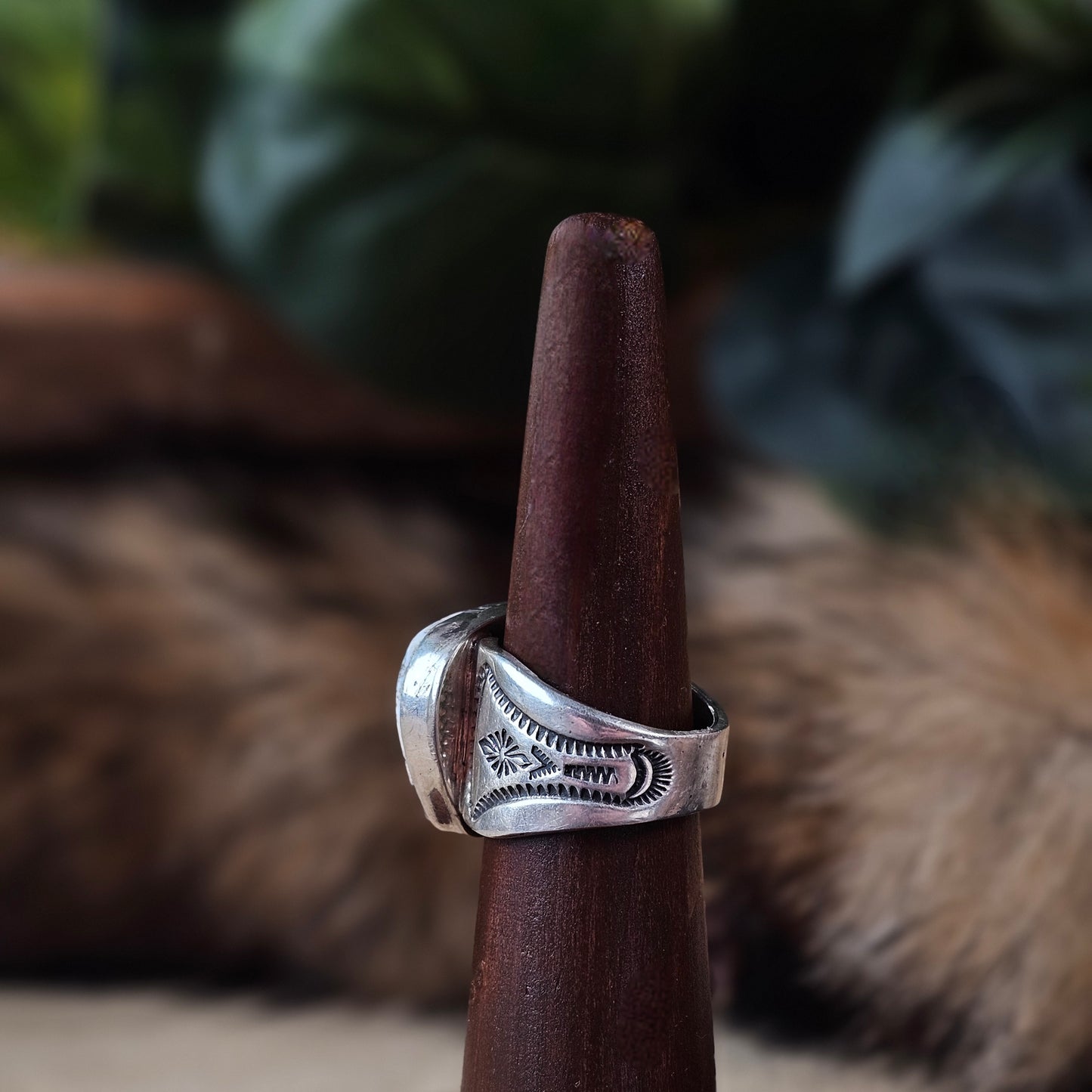 White Buffalo Ring - Size 10
