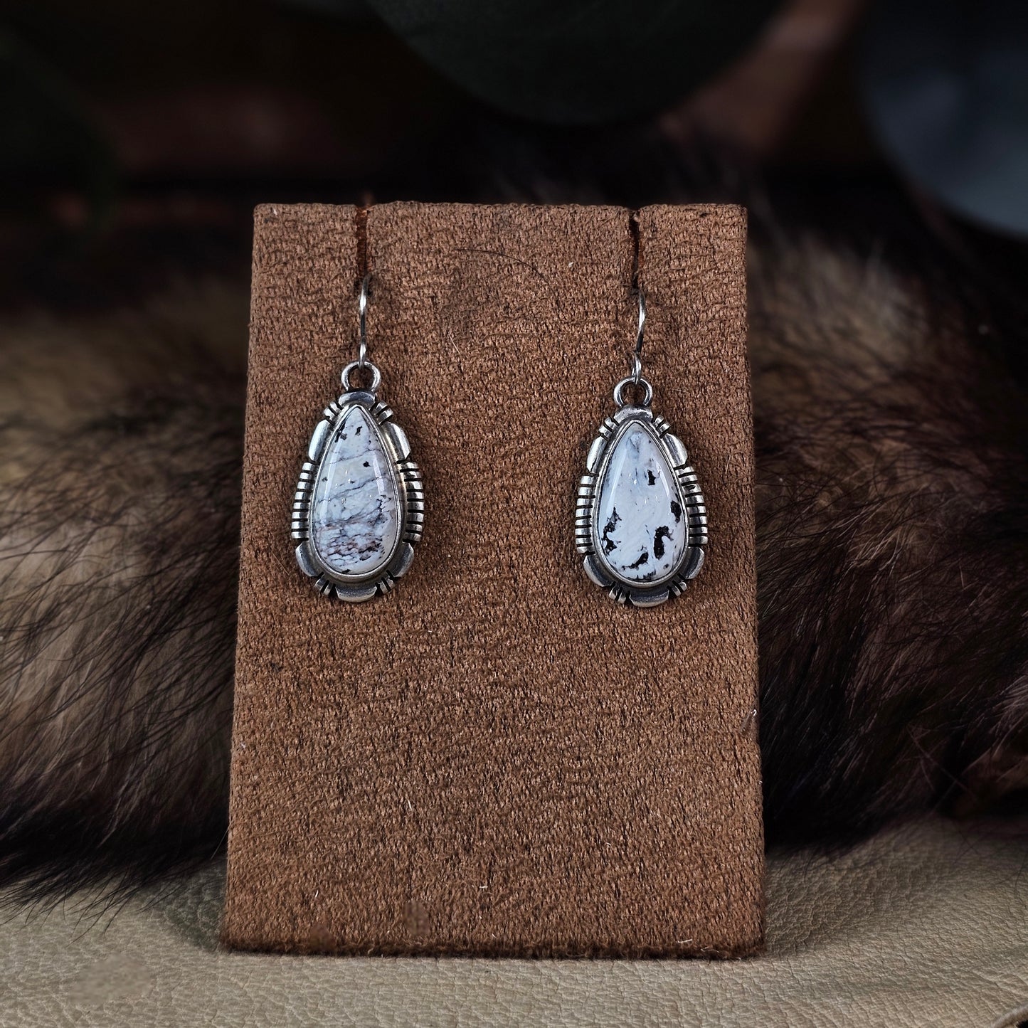 White Buffalo Set