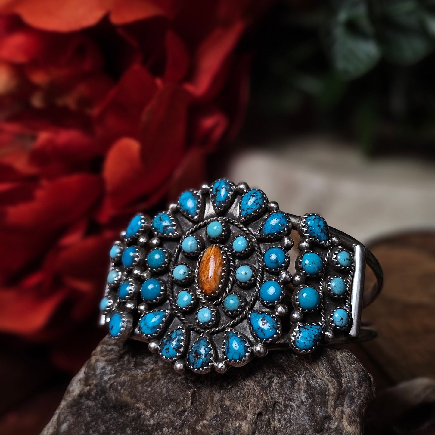 Kingman Turquoise Bracelet w/ Spiny Oyster