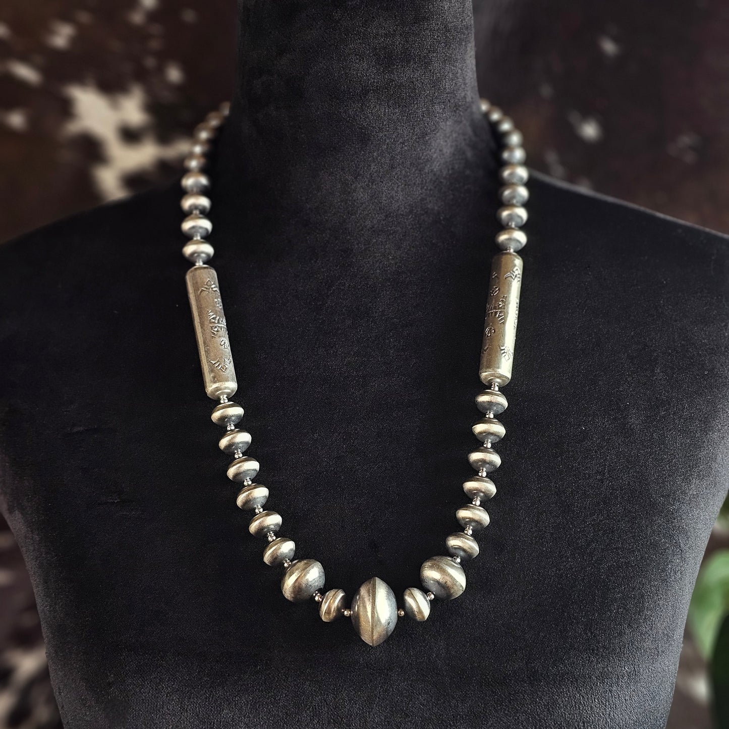 Navajo Pearl Set w/ Handmade Bench Beads