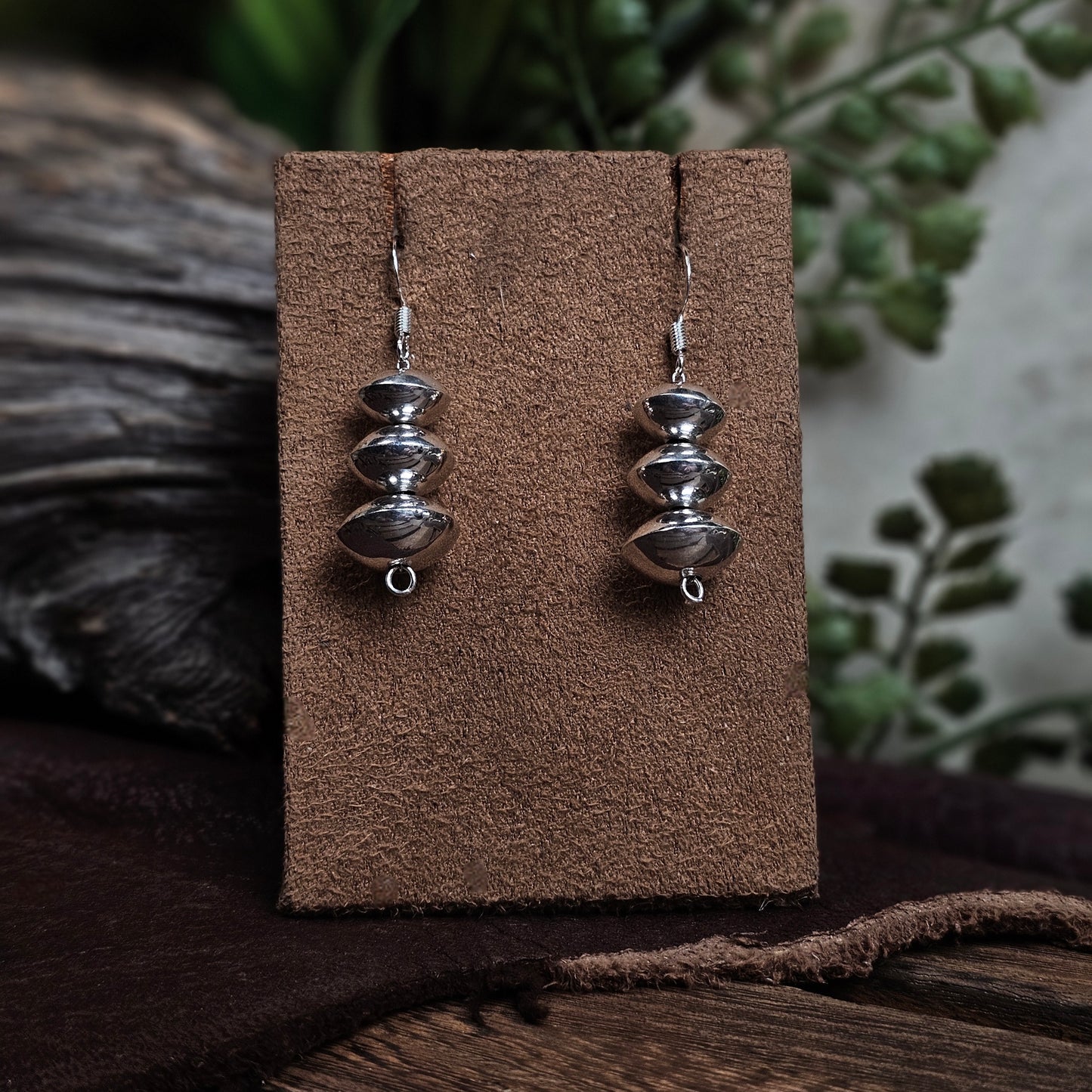 Navajo Pearl Set w/ Handmade Bench Beads