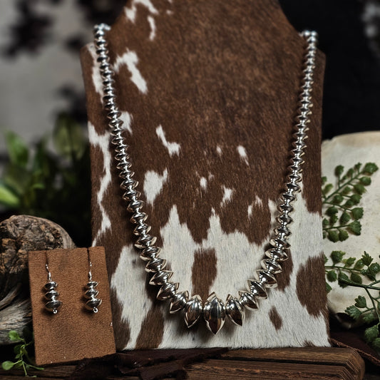 Navajo Pearl Set w/ Handmade Bench Beads