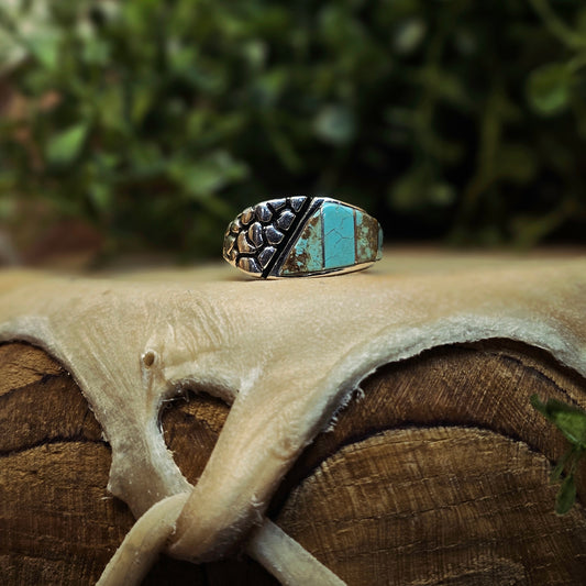 Number 8 Turquoise Ring - Size 10