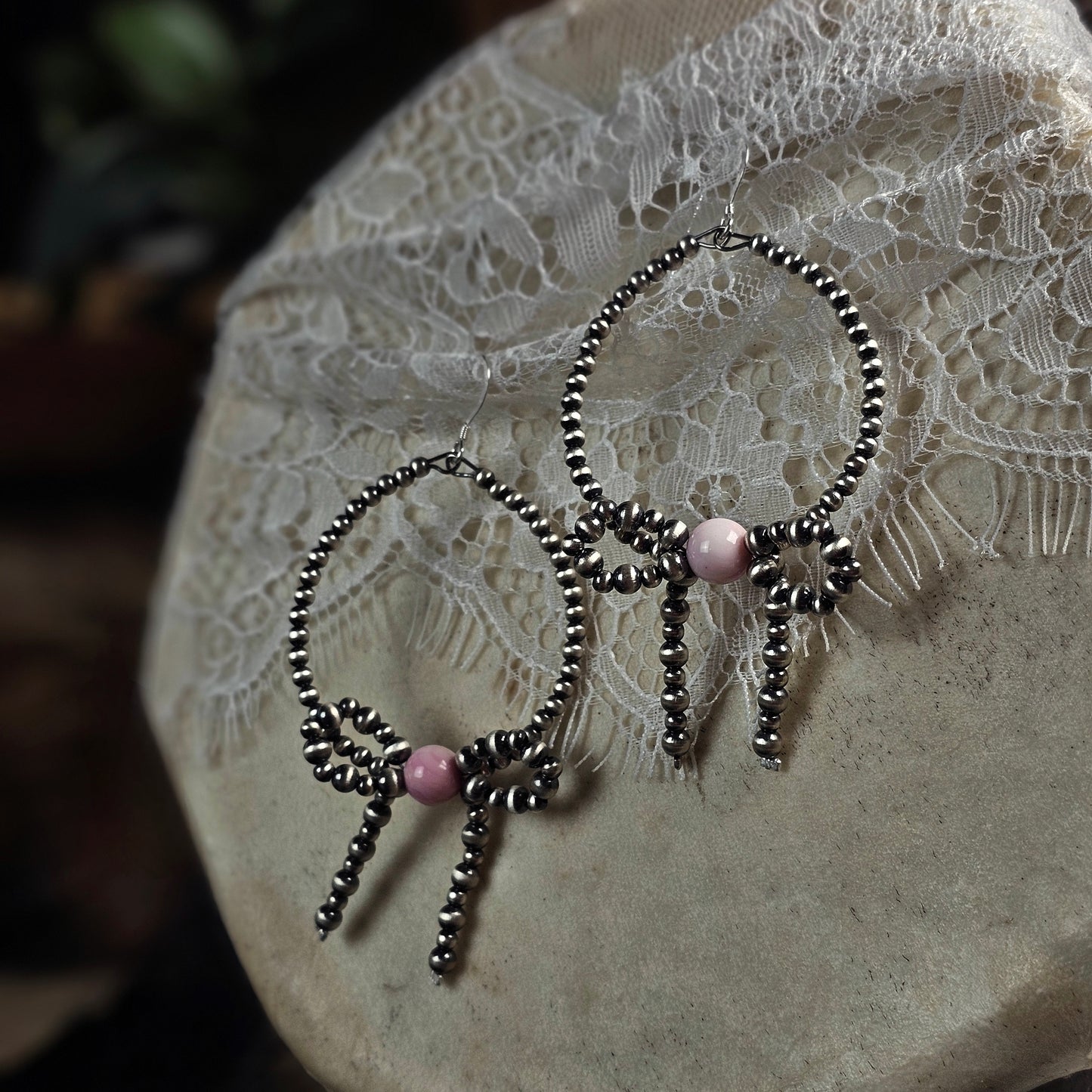 Navajo Pearl Earrings w/ Pink Conch