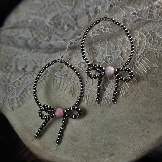 Navajo Pearl Earrings w/ Pink Conch