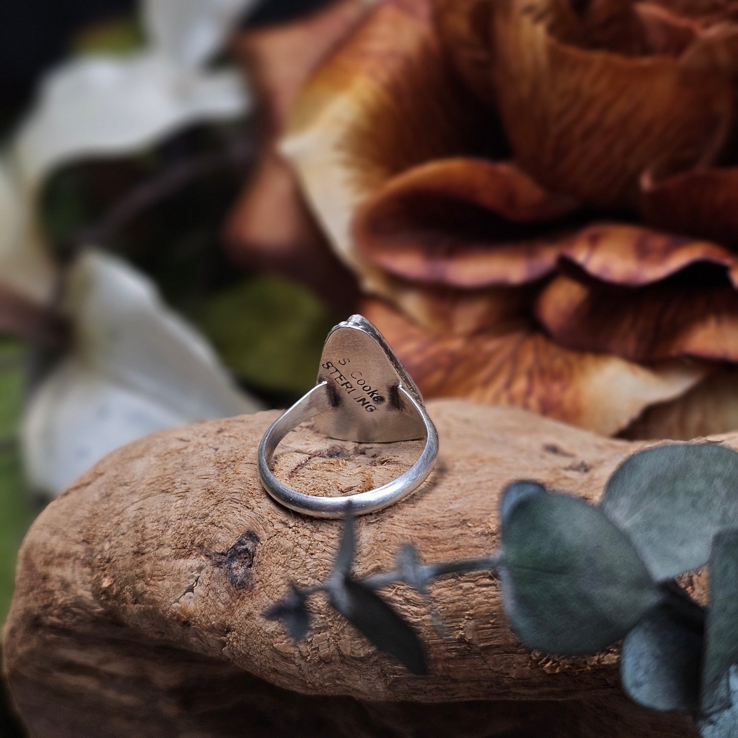Spiny Oyster Ring - Size 7