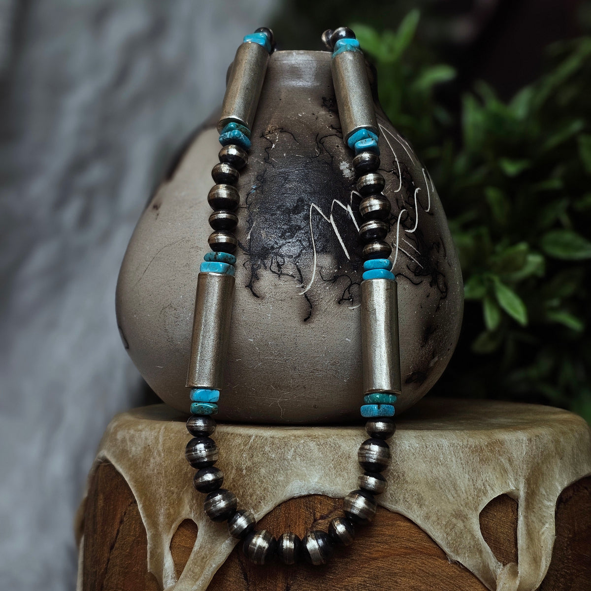 18in. Handmade Navajo Pearl Necklace w/ Kingman Turquoise