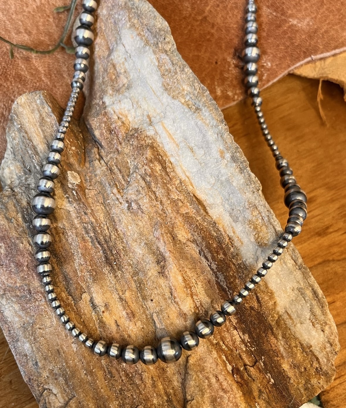 20 IN Dakota Round Navajo Pearl Necklace