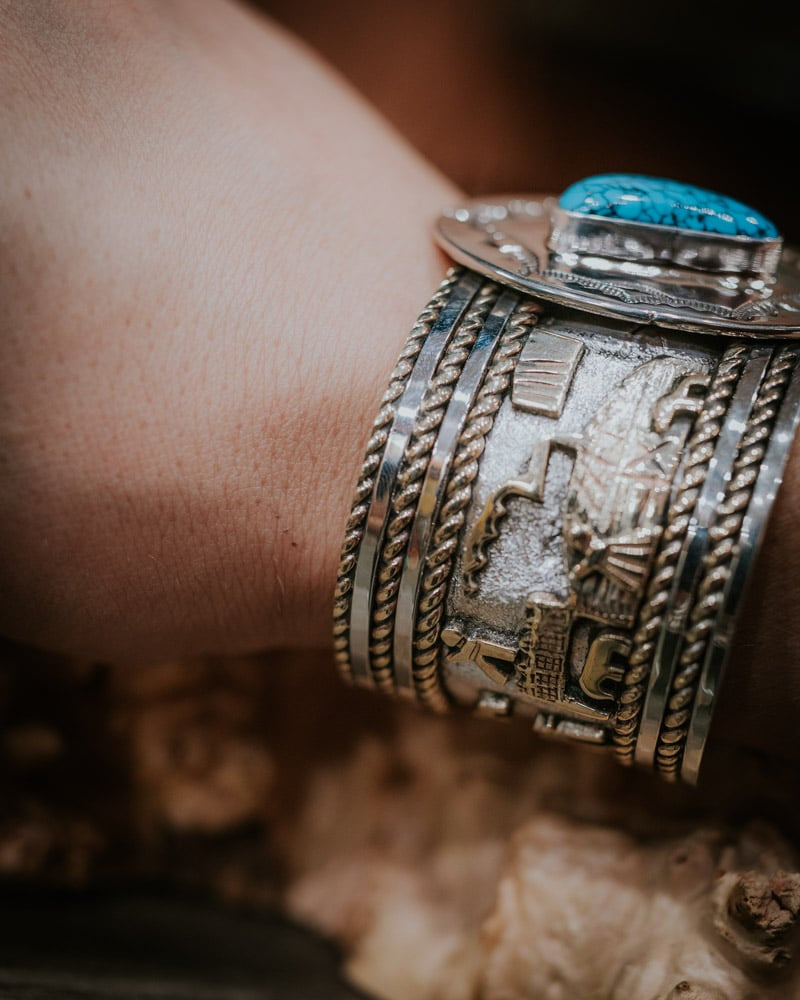 Kingman Web Turquoise Bracelet