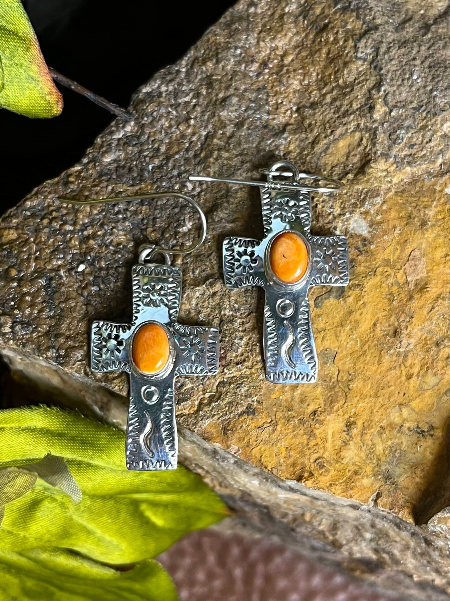 Spiny Oyster Earrings
