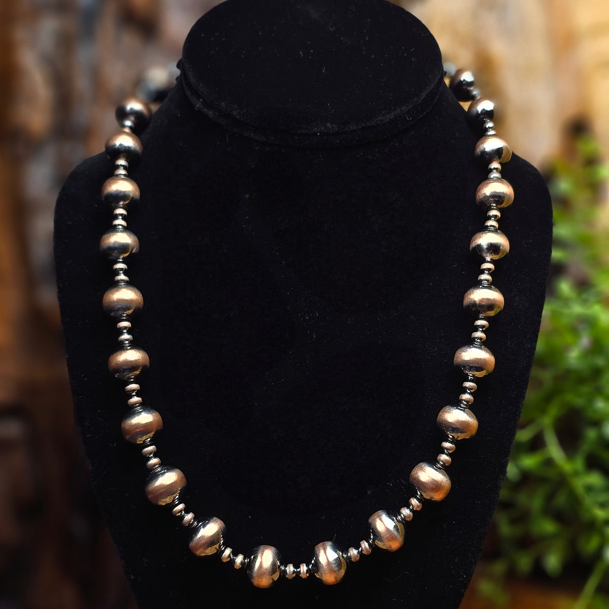 20in. Navajo Pearl Necklace w/ Copper Finish