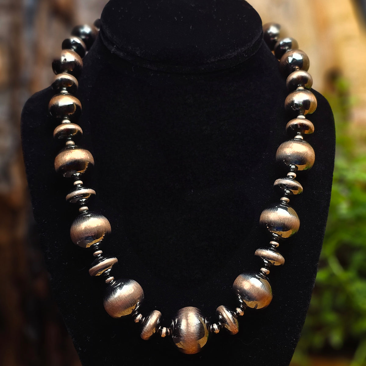 20in. Navajo Pearl Necklace w/ Copper Finish