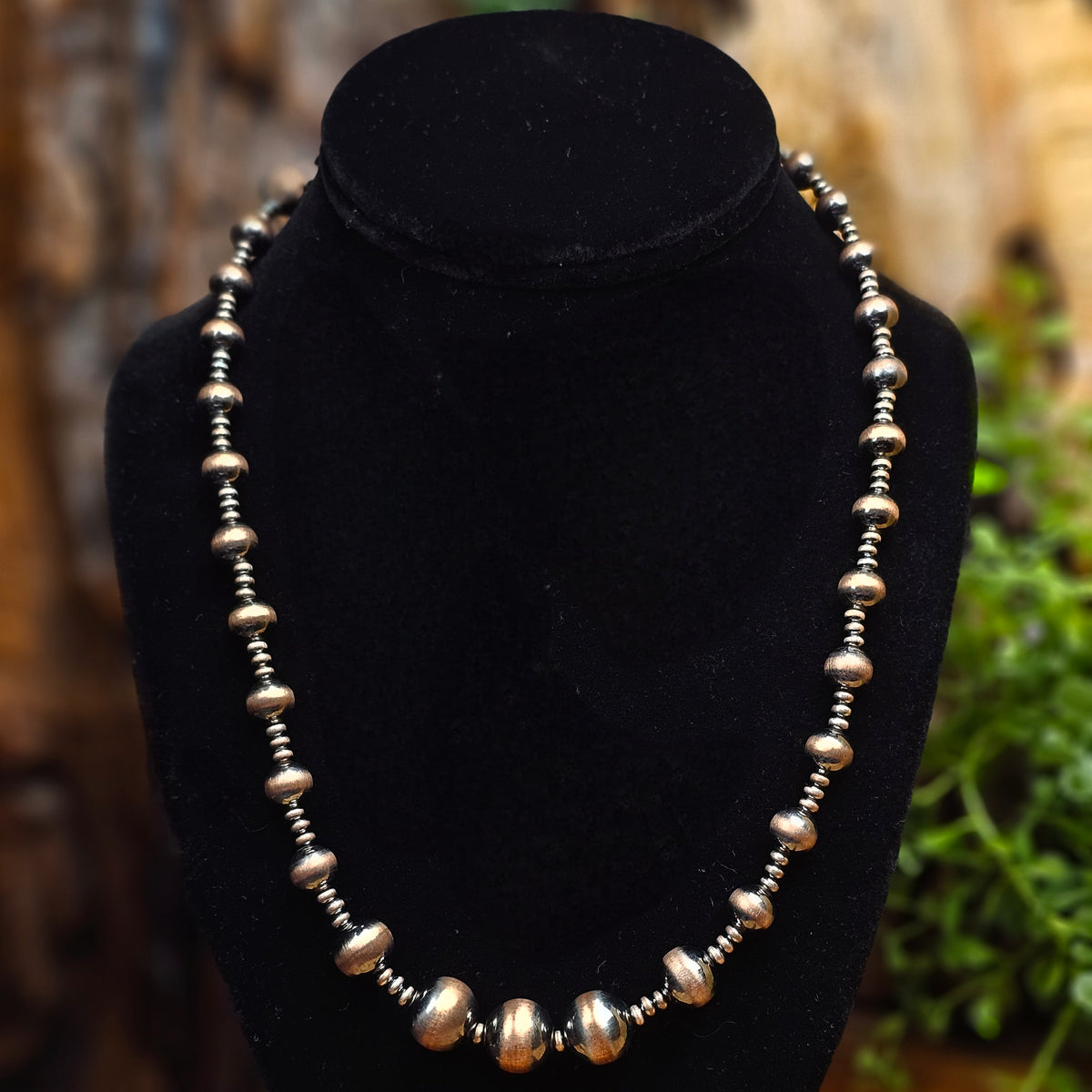 20in. Navajo Pearl Necklace w/ Copper Finish